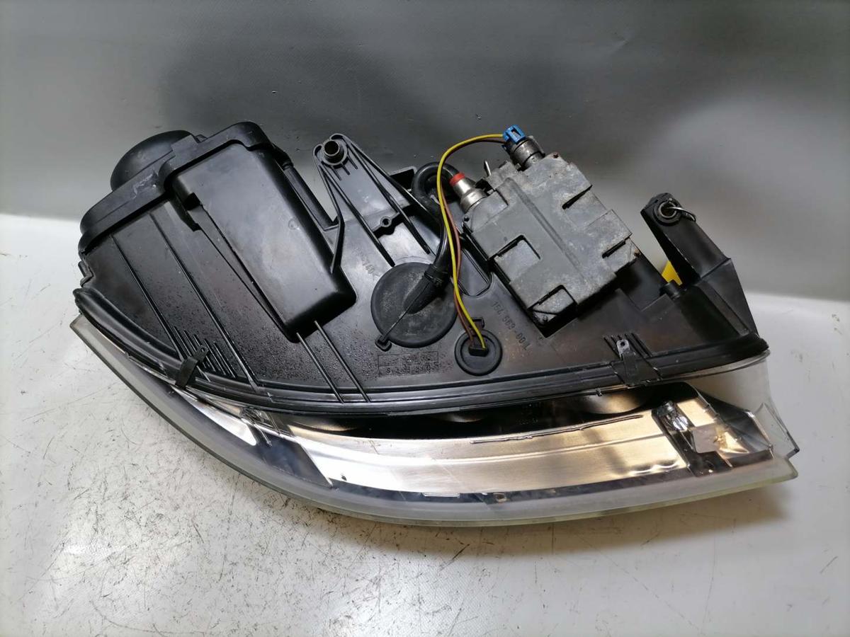 VW Passat 3BG original Xenonscheinwerfer vorn links leicht vergilbt Bj.2005